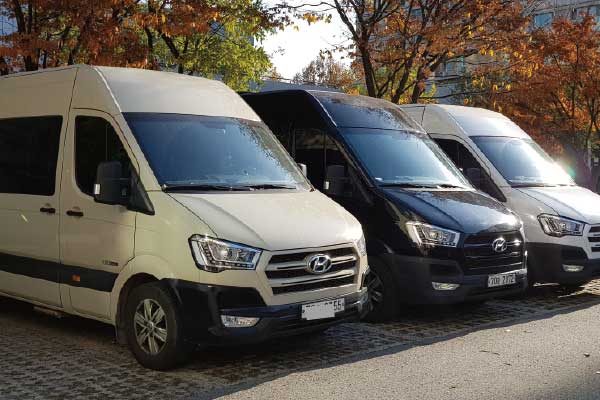 private minibus rental with driver